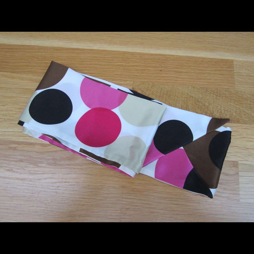 Scarf - Picture 3 of 4